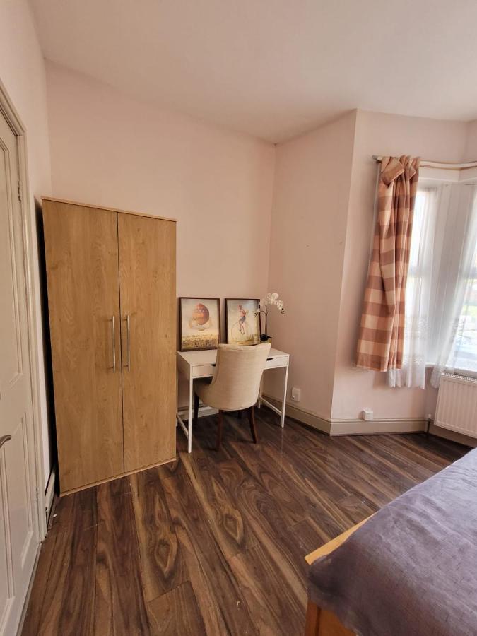 43 Kimberly Road Apartment London Kültér fotó