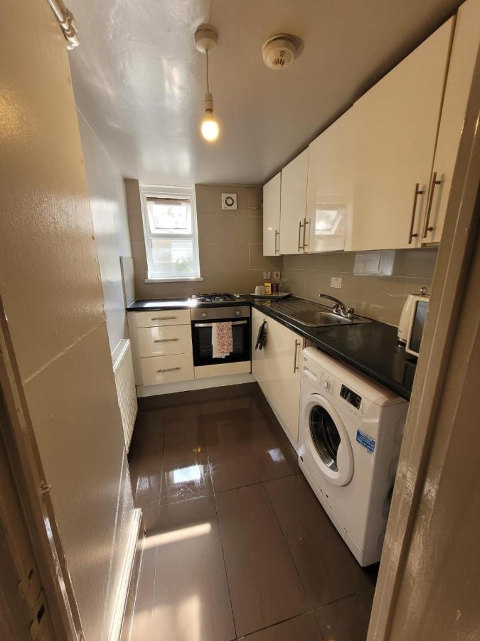 43 Kimberly Road Apartment London Kültér fotó